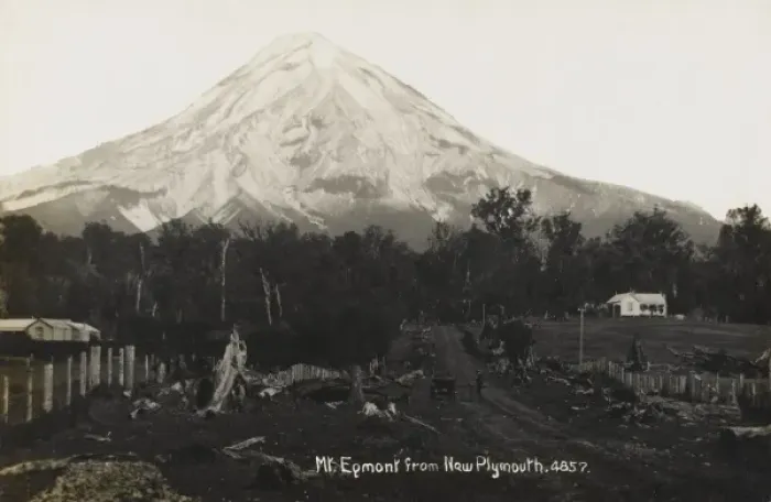 Framed Print : Mount Egmont, New Zealand Framed Print : Mount Egmont, New Zealand