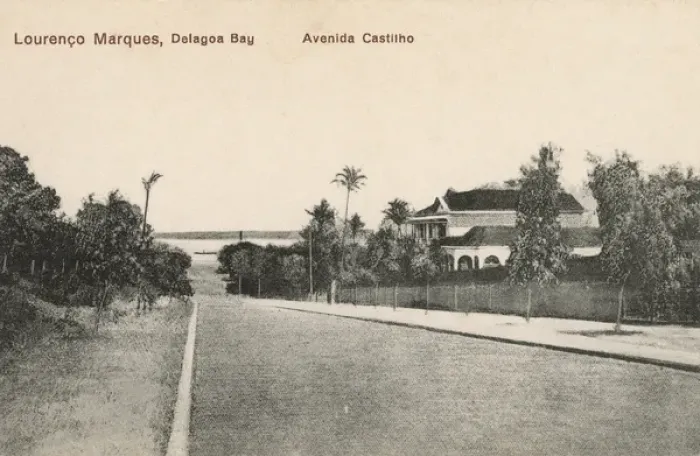 Framed Print : Mozambique - Maputo - Avenida Castilho Framed Print : Mozambique - Maputo - Avenida Castilho