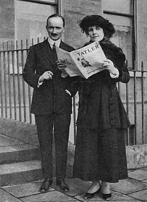 Framed Print : Mr J R L French & Miss Olivia John reading The Tatler Framed Print : Mr J R L French & Miss Olivia John reading The Tatler