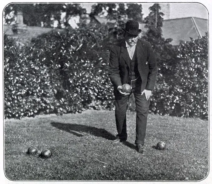 Framed Print : Mr William I'Anson, racehorse trainer, pictured practising on the bowling lawn at Highfield House, Malton, Yorkshire. Date: 1906 Framed Print : Mr William I'Anson, racehorse trainer, pictured practising on the bowling lawn at Highfield House, Malton, Yorkshire. Date: 1906