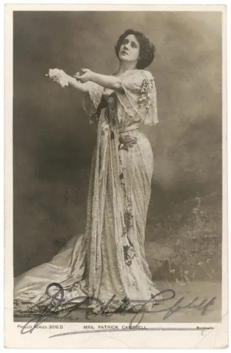 Framed Print : Mrs Campbell / Philco 1904 Framed Print : Mrs Campbell / Philco 1904