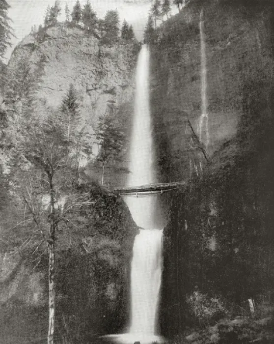 Framed Print : Multnomah Falls, Columbia River, Oregon, USA Framed Print : Multnomah Falls, Columbia River, Oregon, USA