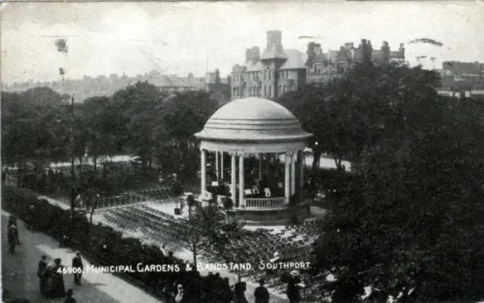 Framed Print : Municipal Gardens, Southport, Lancashire Framed Print : Municipal Gardens, Southport, Lancashire