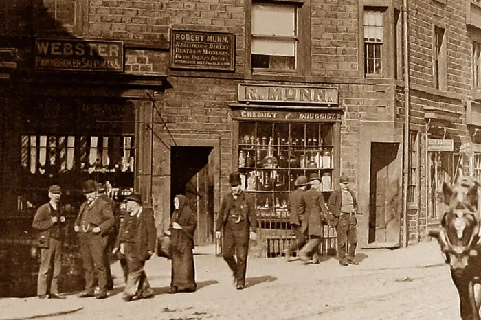 Framed Print : Munns Corner, Burnley Framed Print : Munns Corner, Burnley