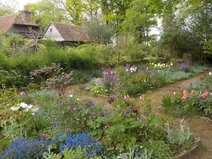 Framed Print : Munstead Wood and Gardens - home of Gertrude Jekyll Framed Print : Munstead Wood and Gardens - home of Gertrude Jekyll