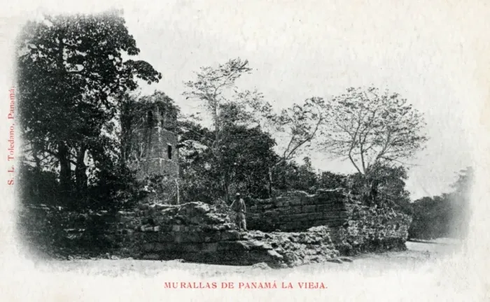 Framed Print : Murallas panama life Framed Print : Murallas panama life