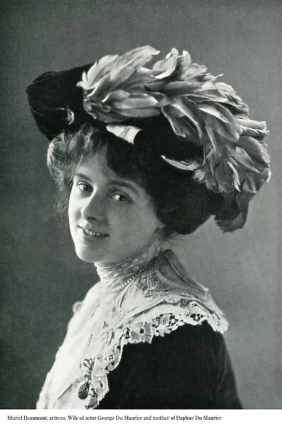 Muriel Beaumont. Actress