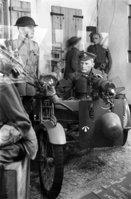 Framed Print : Museum display of British soldiers with transport Framed Print : Museum display of British soldiers with transport
