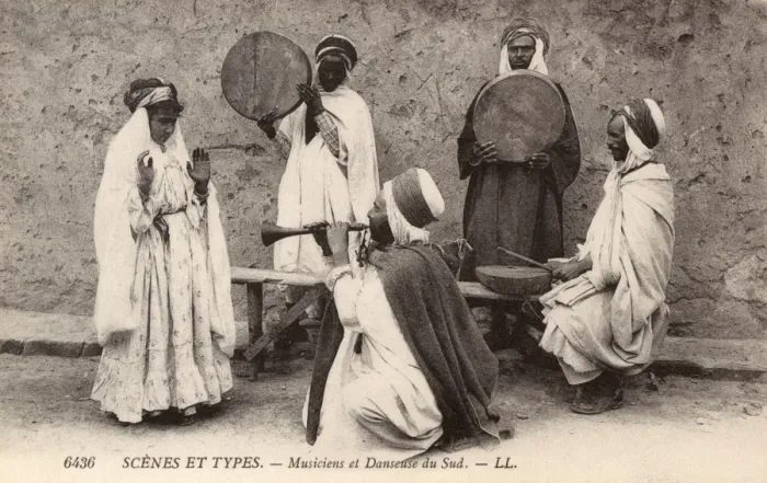 Framed Print : Musicians and a dancer in Algeria Framed Print : Musicians and a dancer in Algeria