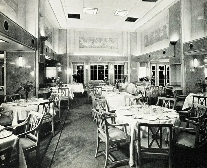 Framed Print : MV Britannic, Restaurant Framed Print : MV Britannic, Restaurant