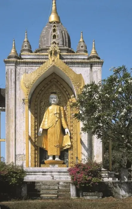 Framed Print : MYANMAR. PEGU. Bago. Figue of Buddha in an abandoned