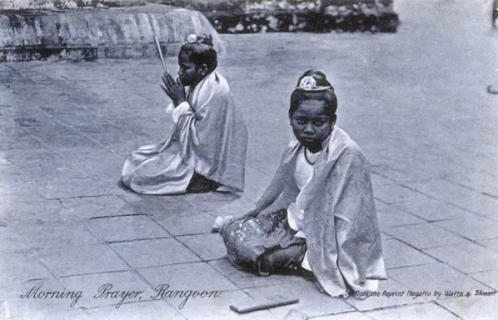 Framed Print : Myanmar - Yangon - Two young women at morning Prayer Framed Print : Myanmar - Yangon - Two young women at morning Prayer