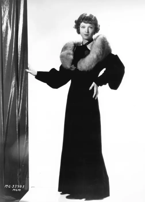 Framed Print : Myrna Loy in Prizefighter and the Lady (1933) Framed Print : Myrna Loy in Prizefighter and the Lady (1933)