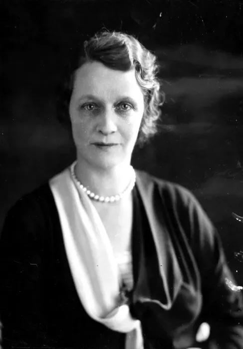 Framed Print : Nancy Astor, c. 1920 Framed Print : Nancy Astor, c. 1920