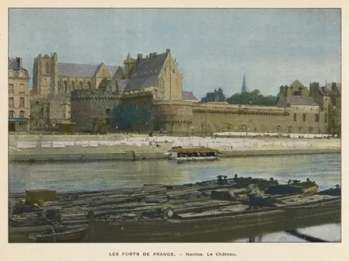 Framed Print : Nantes / Chateau C1900 Framed Print : Nantes / Chateau C1900