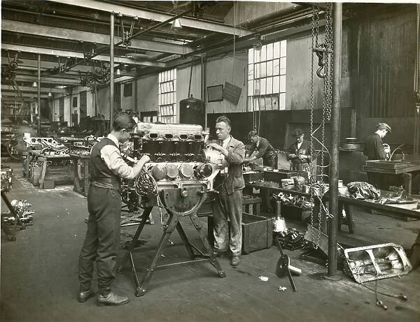 Napier fitting shop in 1929