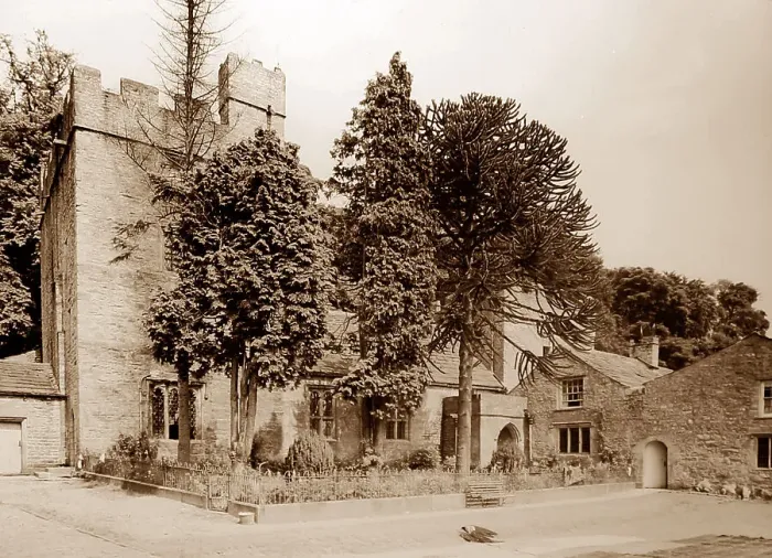 Framed Print : Nappa Hall, Sskrigg in the 1930s Framed Print : Nappa Hall, Sskrigg in the 1930s