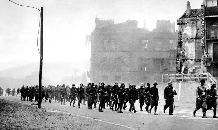 Framed Print : Nationalist Troops entering Irun; Spanish Civil War, 1936 Framed Print : Nationalist Troops entering Irun; Spanish Civil War, 1936