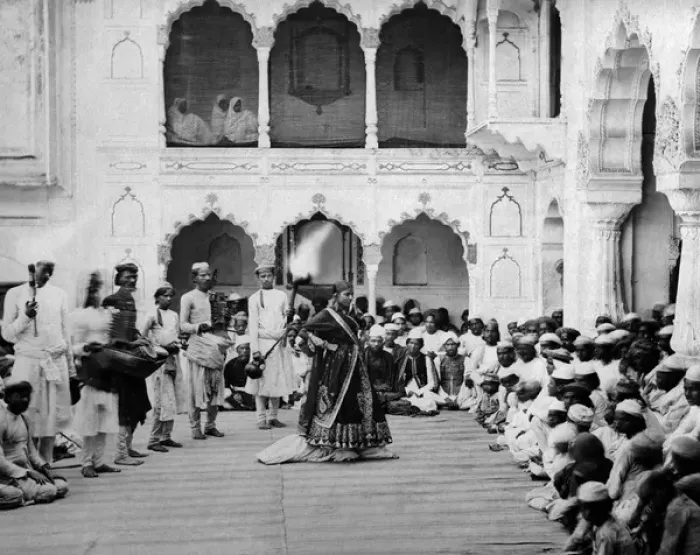 Framed Print : Nautch woman dancing, India Framed Print : Nautch woman dancing, India