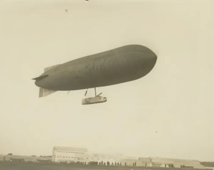 Framed Print : Naval Airship No3, Astra Torres, at Farnborough Framed Print : Naval Airship No3, Astra Torres, at Farnborough