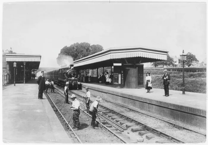 Framed Print : Navvies working at Upminster Station, Havering Framed Print : Navvies working at Upminster Station, Havering