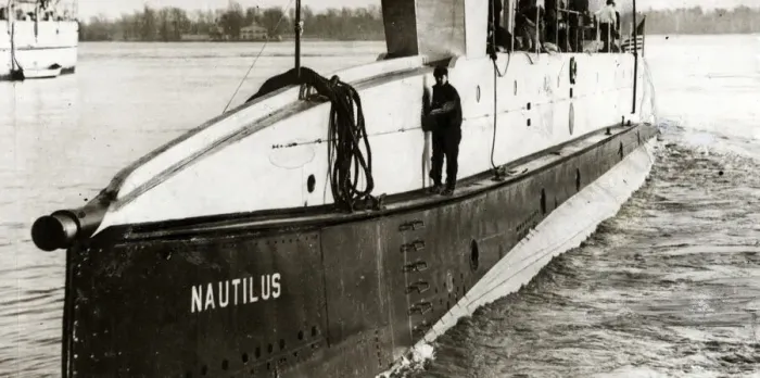 Framed Print : US Navy submarine Nautilus leaving Philadelphia Framed Print : US Navy submarine Nautilus leaving Philadelphia