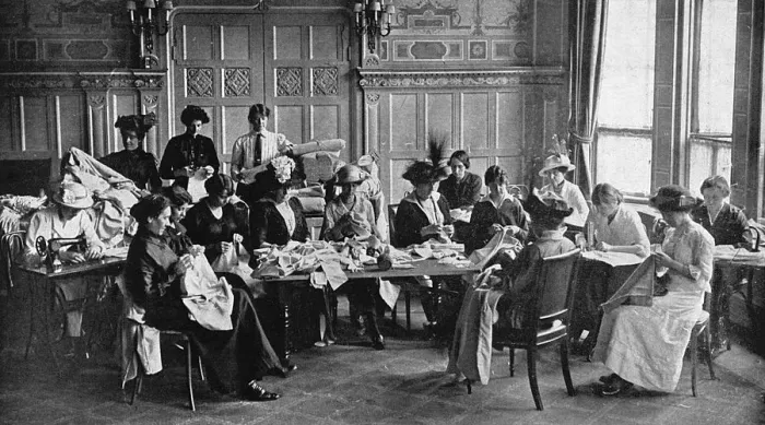 Framed Print : Needlework for the war effort, Claridges Hotel, WW1 Framed Print : Needlework for the war effort, Claridges Hotel, WW1