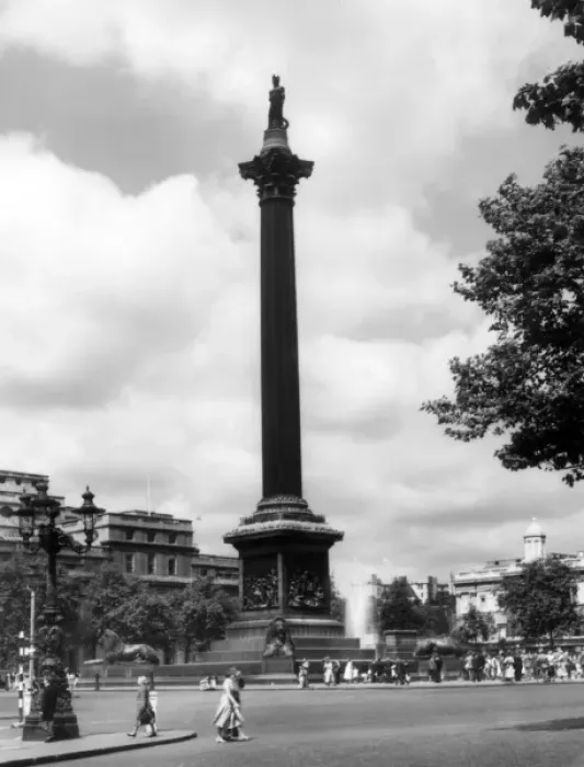 Framed Print : Nelsons Column Framed Print : Nelsons Column