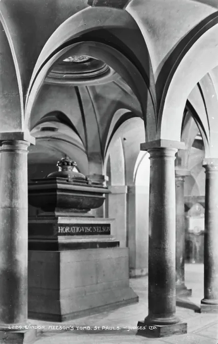 Framed Print : Nelson's Tomb at St. Paul's Cathedral Framed Print : Nelson's Tomb at St. Paul's Cathedral