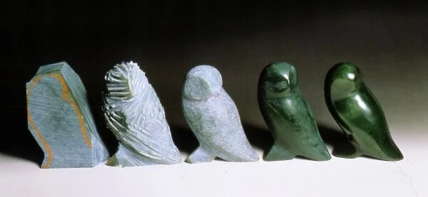 Nephrite owl carving