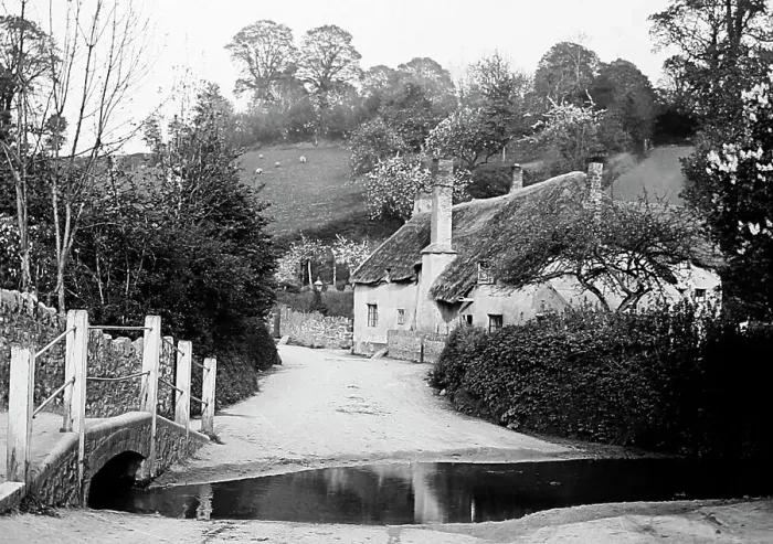 Framed Print : Netherton near Newton Abbot, Devon, early 1900s Framed Print : Netherton near Newton Abbot, Devon, early 1900s