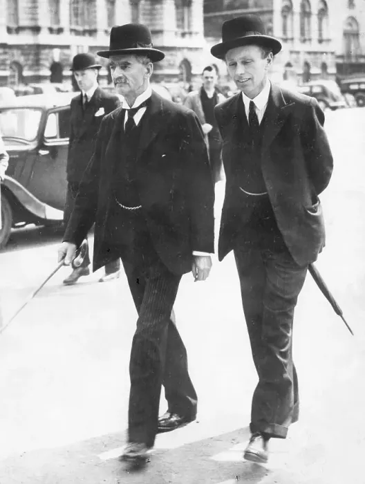 Framed Print : Neville Chamberlain and Alec Douglas-Home Framed Print : Neville Chamberlain and Alec Douglas-Home