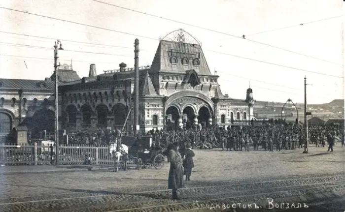 Framed Print : The new (1911-12) Vladivostok railway station Framed Print : The new (1911-12) Vladivostok railway station