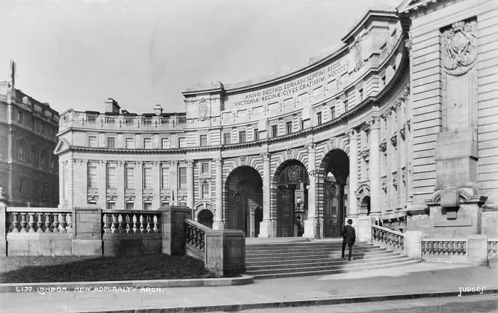 Framed Print : New Admiralty Arch, London Framed Print : New Admiralty Arch, London
