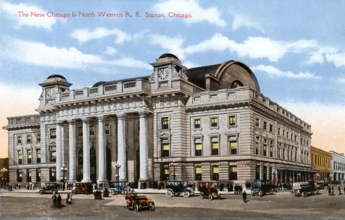 Framed Print : New Chicago & North Western Railroad Station, Chicago, USA Framed Print : New Chicago & North Western Railroad Station, Chicago, USA