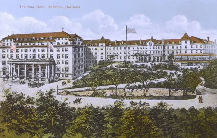 Framed Print : The New Hotel, Hamilton, Bermuda Framed Print : The New Hotel, Hamilton, Bermuda