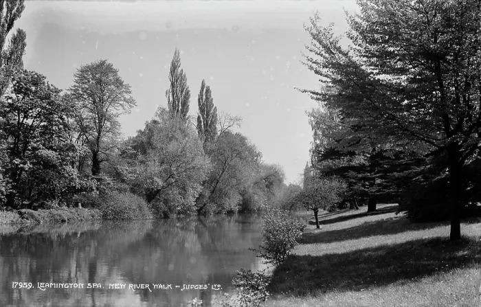 Framed Print : New River Walk in Leamington Spa Framed Print : New River Walk in Leamington Spa