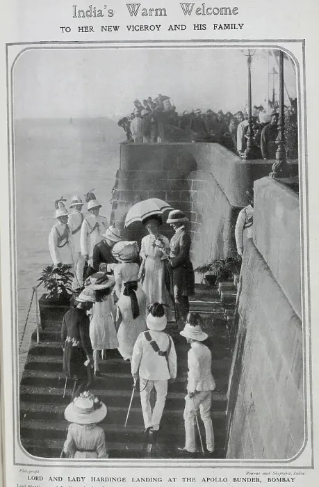 Framed Print : New Viceroy of India, Lord Hardinge and Lady Hardinge receive a warm welcome upon landing at the Apollo Bundar, Bombay (Mumbai) India. Date: 1910 Framed Print : New Viceroy of India, Lord Hardinge and Lady Hardinge receive a warm welcome upon landing at the Apollo Bundar, Bombay (Mumbai) India. Date: 1910