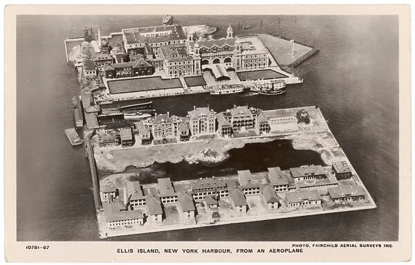 New York  /  Ellis Island