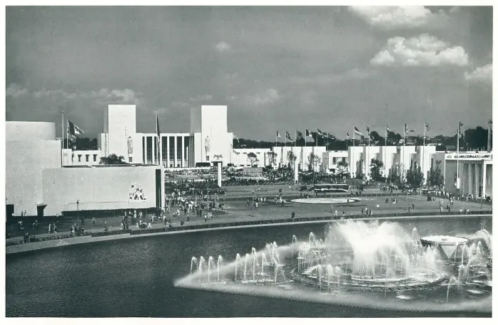 Framed Print : New York World's Fair Court Of Peace Framed Print : New York World's Fair Court Of Peace