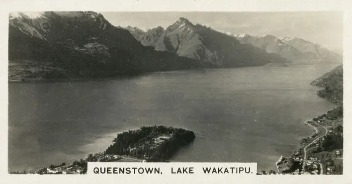 Framed Print : New Zealand - Queenstown, Lake Wakatipu Framed Print : New Zealand - Queenstown, Lake Wakatipu