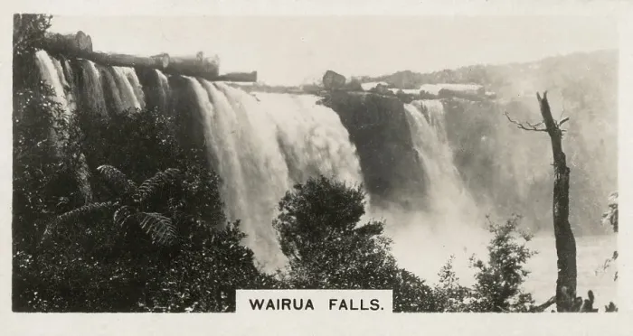 Framed Print : New Zealand - Wairua Falls on the Wairua River Framed Print : New Zealand - Wairua Falls on the Wairua River