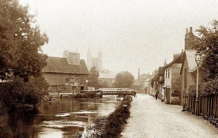 Framed Print : Newbury Canal early 1900's Framed Print : Newbury Canal early 1900's