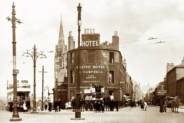 Framed Print : Newhaven early 1900s Framed Print : Newhaven early 1900s