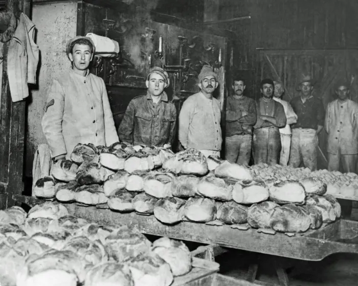 Framed Print : Newly baked bread for soldiers, Western Front, WW1 Framed Print : Newly baked bread for soldiers, Western Front, WW1