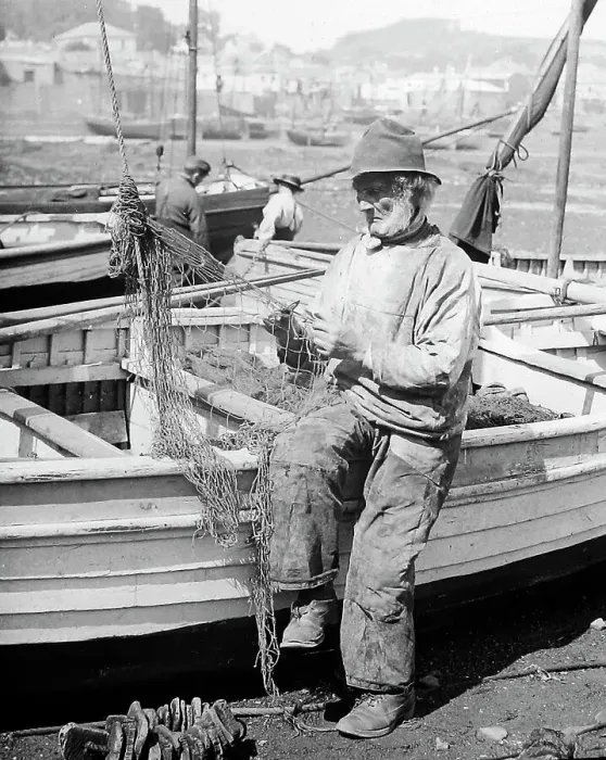 Framed Print : Newlyn Fisherman Victorian period Framed Print : Newlyn Fisherman Victorian period