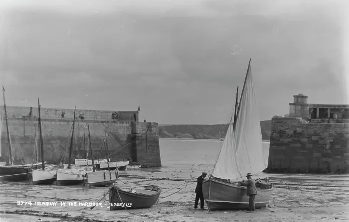 Framed Print : Newquay Harbour Framed Print : Newquay Harbour