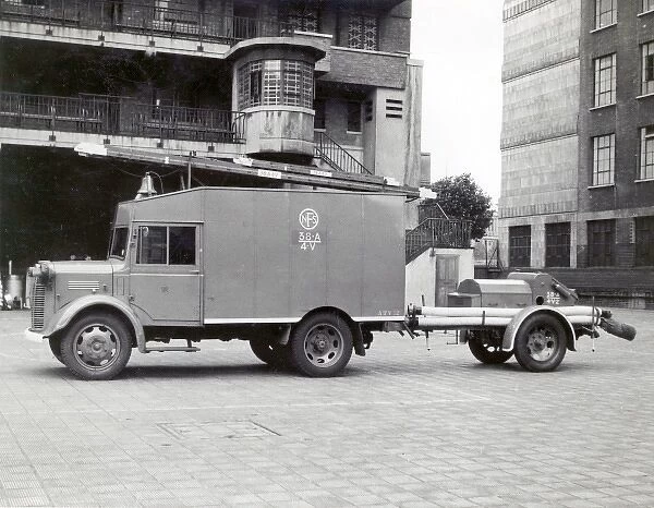 NFS (London Region) A Bermondsey towing vehicle, WW2