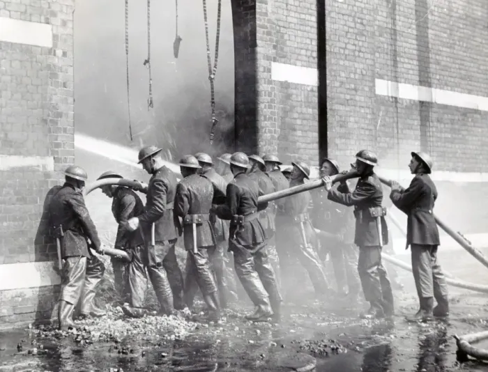 Framed Print : NFS (London Region) firemen with hose lines, WW2 Framed Print : NFS (London Region) firemen with hose lines, WW2