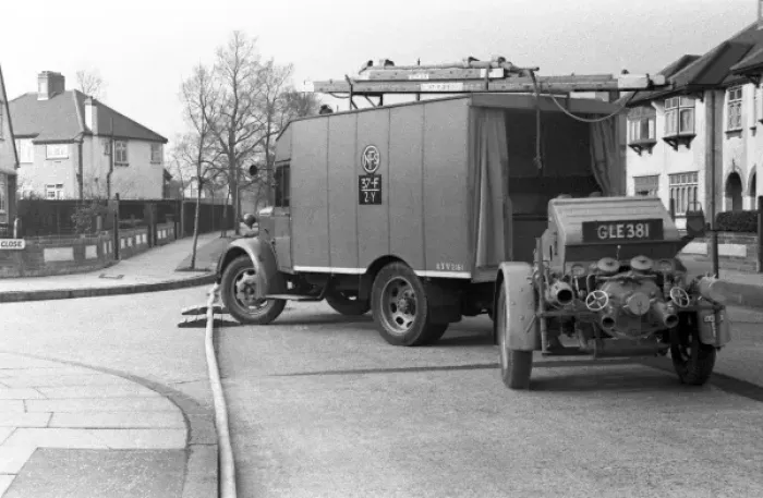 Framed Print : NFS (London) towing unit and trailer pump, WW2 Framed Print : NFS (London) towing unit and trailer pump, WW2